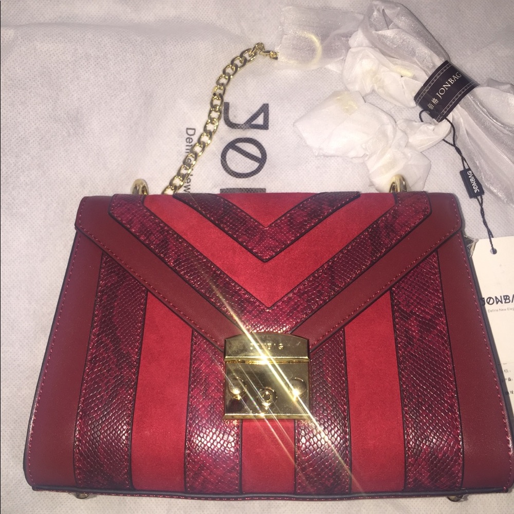 Deep Red crossbody